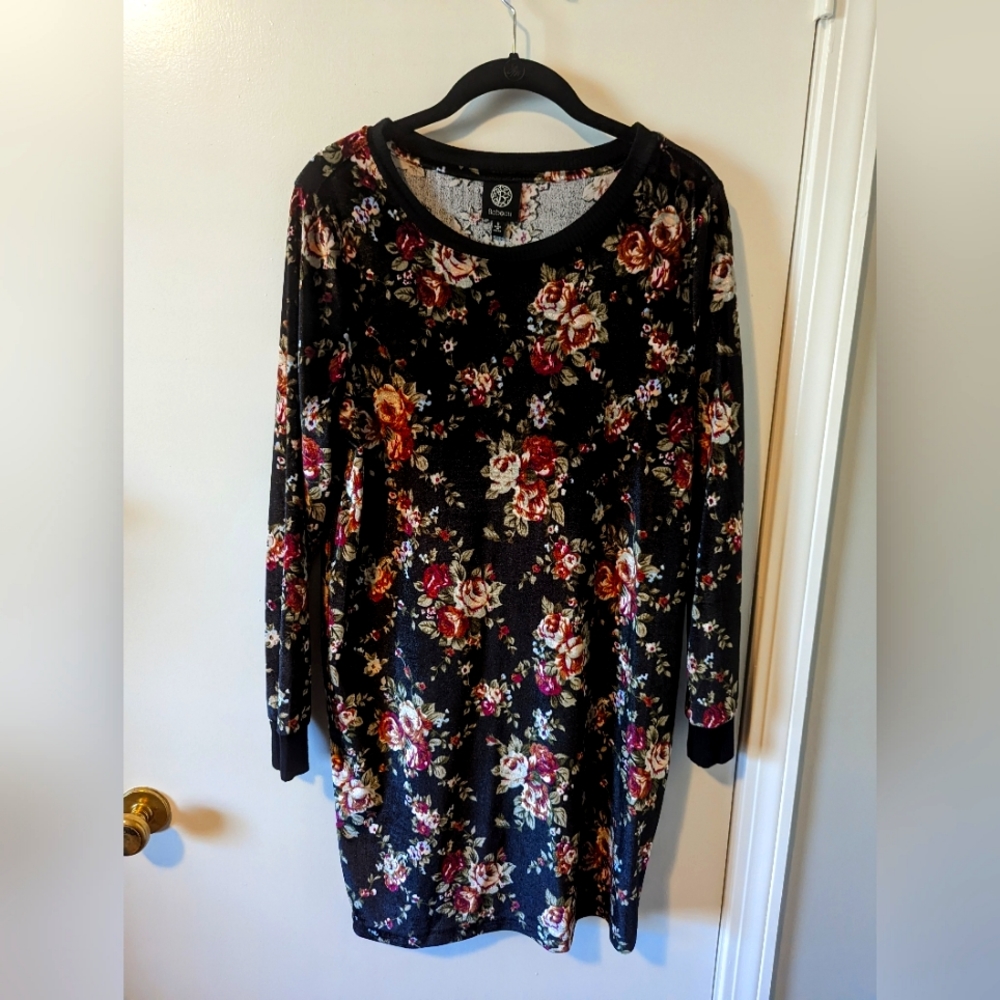 Bobeau Size Small Long Sleeve Velvet Fall and Winter Dress